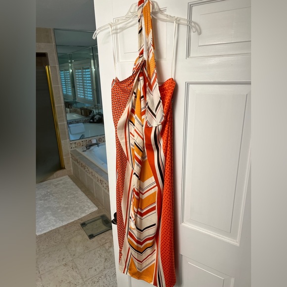 Sale!!! NWT- Banana Republic Factory halter twist dress: Dune Red size M - Picture 6 of 8